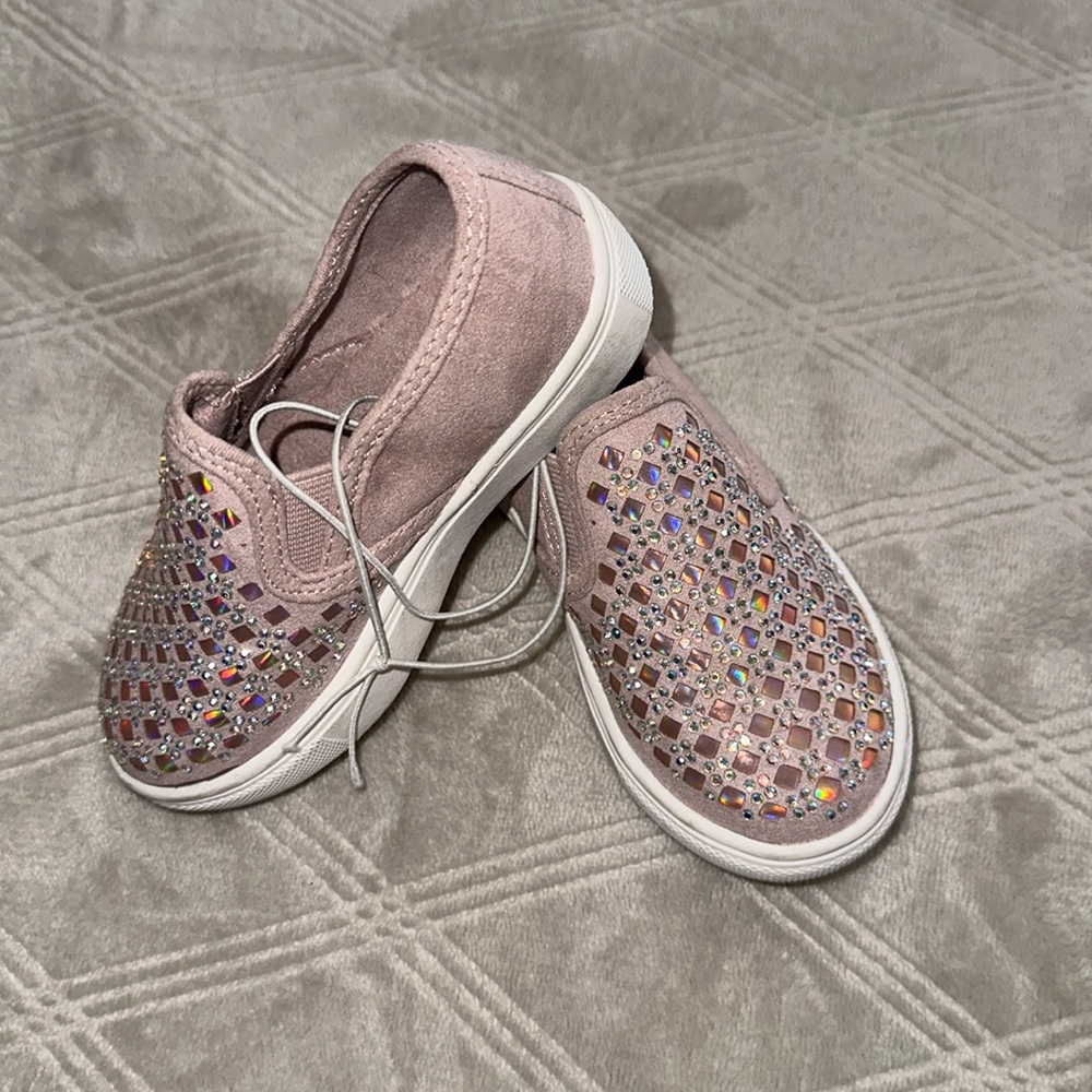 Size 7c Slip On Sneakers